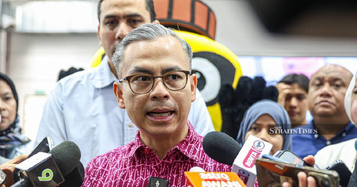Cabinet ready for pay cuts, says Fahmi