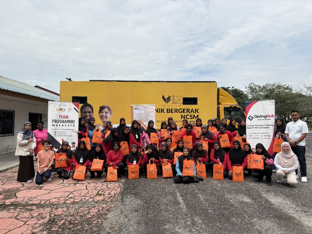 FWD Malaysia partners GivingHub to deliver health education, cancer screening for B40 families