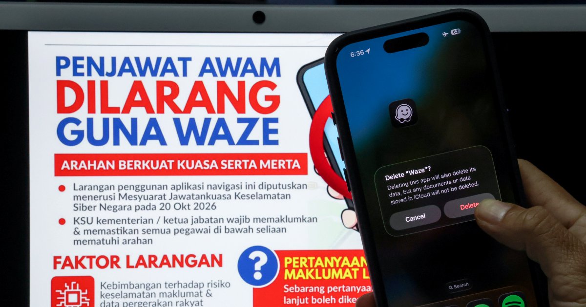 Anwar says all ministers, including DAP reps, briefed on Waze ban for civil servants