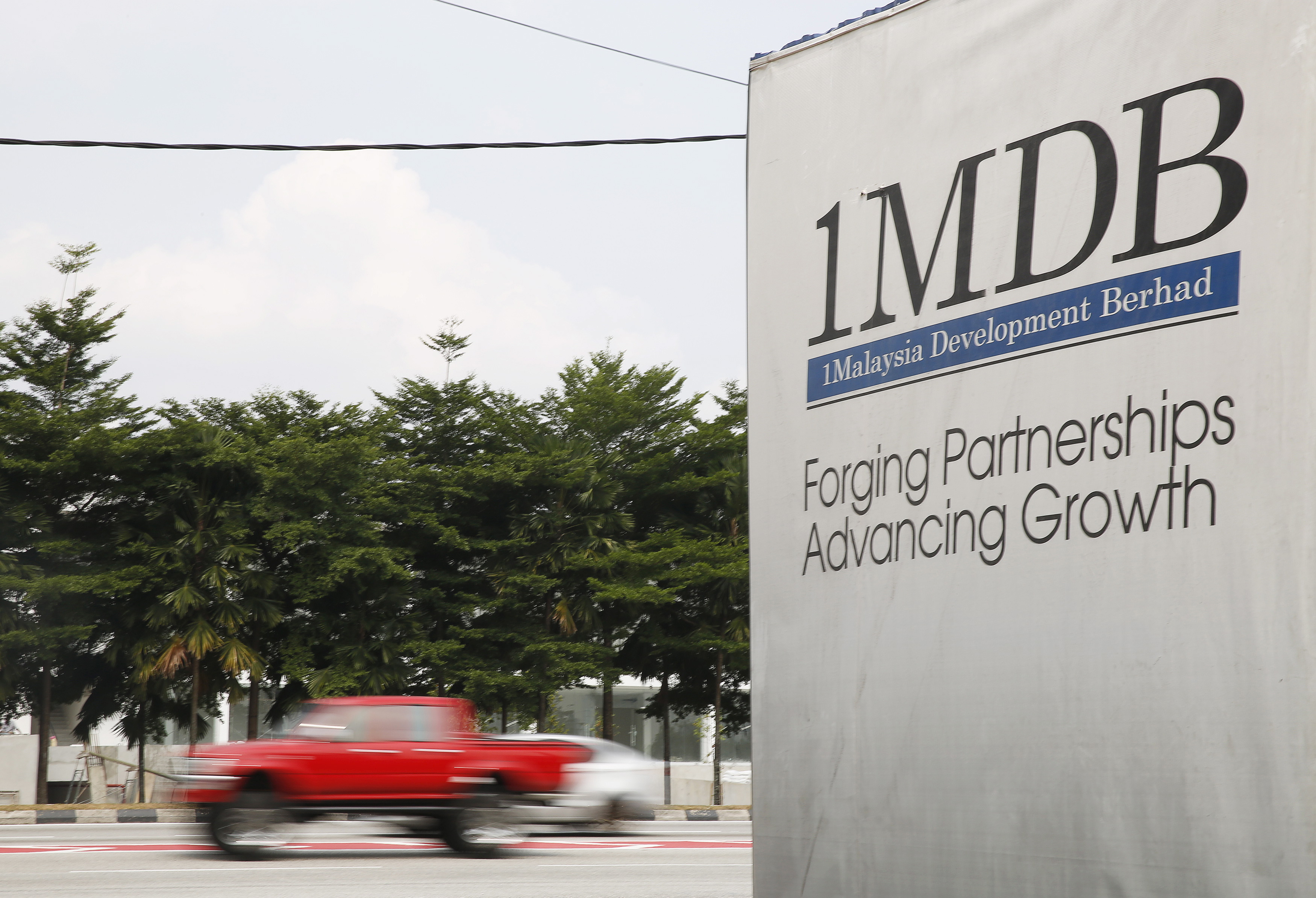 Malaysia 1MDB Scandal: Singapore Officials Charge Ex-BSI Bankers Yak Yew Chee And Yvonne Seah Yew Foong