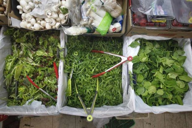 Vegetable prices rise in Singapore due to rainy weather in Malaysia