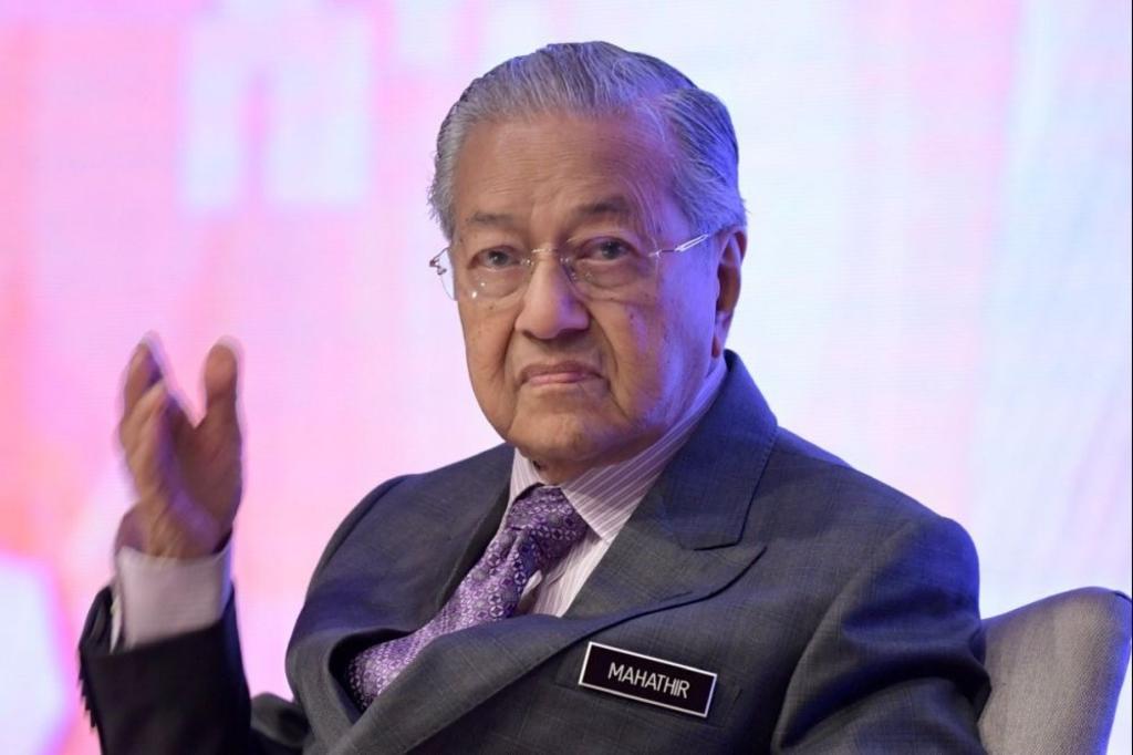 Four proposals to take over Malaysia Airlines: Dr M