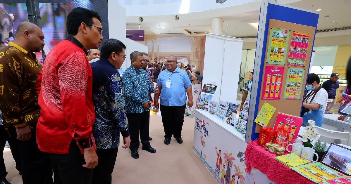 Create one-stop centres in towns to boost domestic tourism