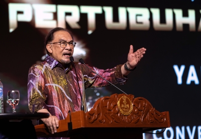 PM Anwar urges NGOs, youth movements to reject corruption, abuse of power