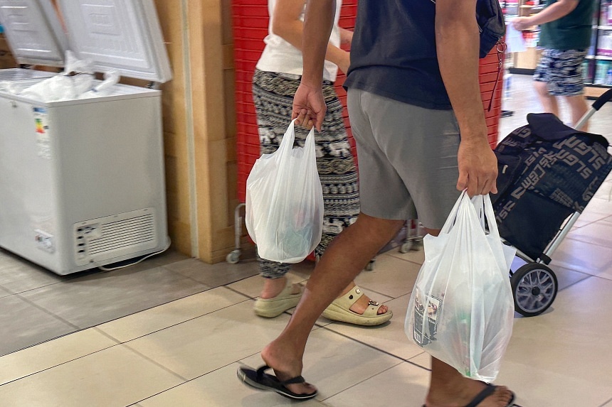 Over 90% of customers bring own bags since mandatory 5-cent charge for plastic bags: NEA survey