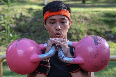 From working out in a Bangsar park to organising Malaysia’s first international kettlebell competition, the story of Bunga Raya Kettlebell Club