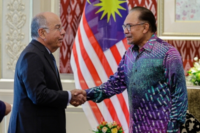 Malaysia-Brazil ties in focus as PM Anwar discusses trade relations with Foreign Minister Vieira