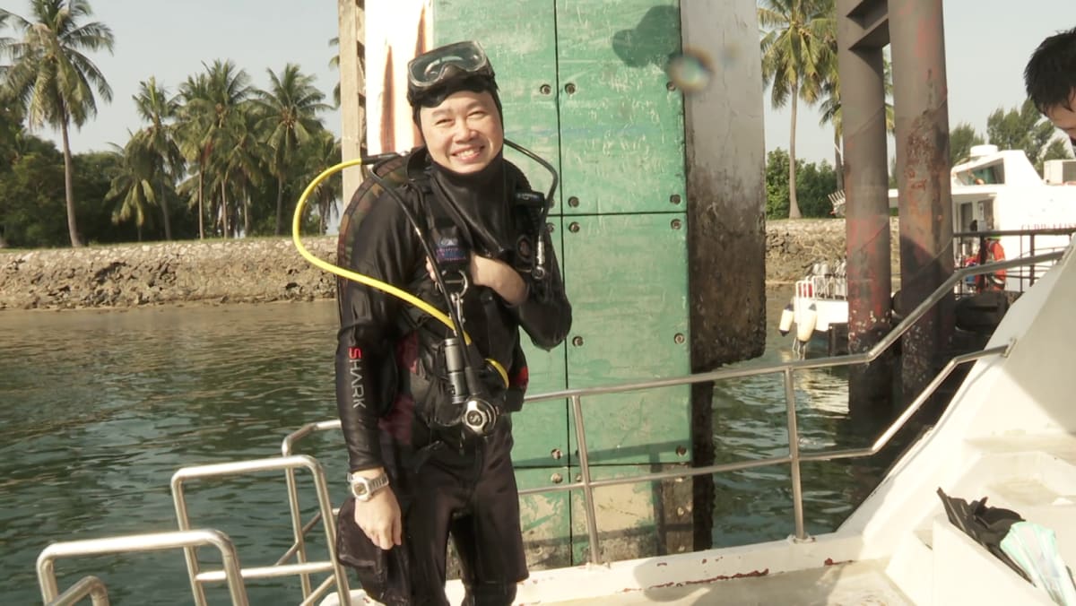 Our waters aren’t ‘boring’: Meet the disabled diver who photographs Singapore’s sea critters