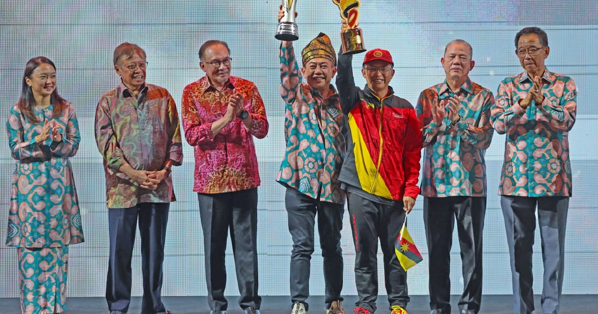 Anwar praises athletes' performance, unity spirit at Sukma