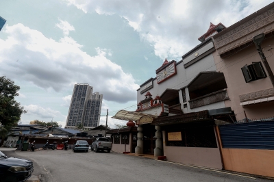 One hundred and five years on, Shree Lakshmi Narayan Mandir continues to be a religious and cultural haven for North Indian communities in Kuala Lumpur