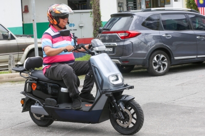 EV bike sales skyrocket as more take advantage of govt’s RM2,400 rebate to ride through worsening traffic