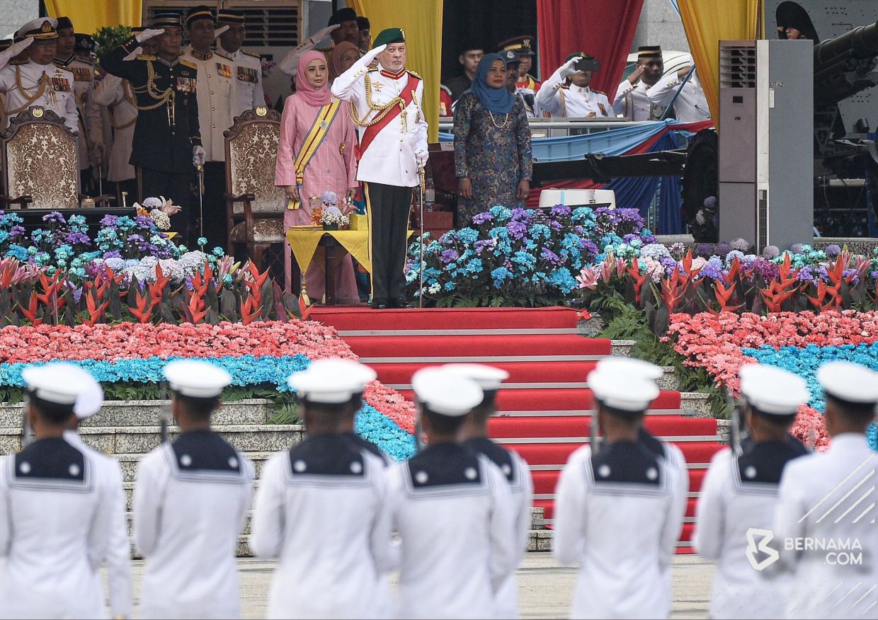 King, Queen grace Trooping of the Colours ceremony at Dataran Pahlawan