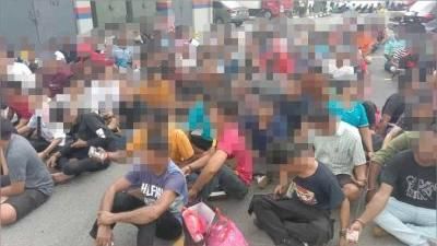 Massive operation in Taman Sri Muda: 602 illegal immigrants detained