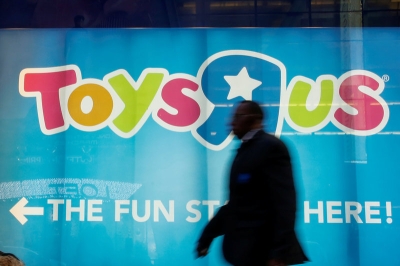 Singapore woman gets 10 days’ jail for kicking toddler in Toys R Us row over gift-wrapping tape