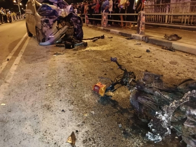 Kelantan police: 17-year-old dies after motorcycle catches fire in collision with car at Sultan Yahya Petra Bridge