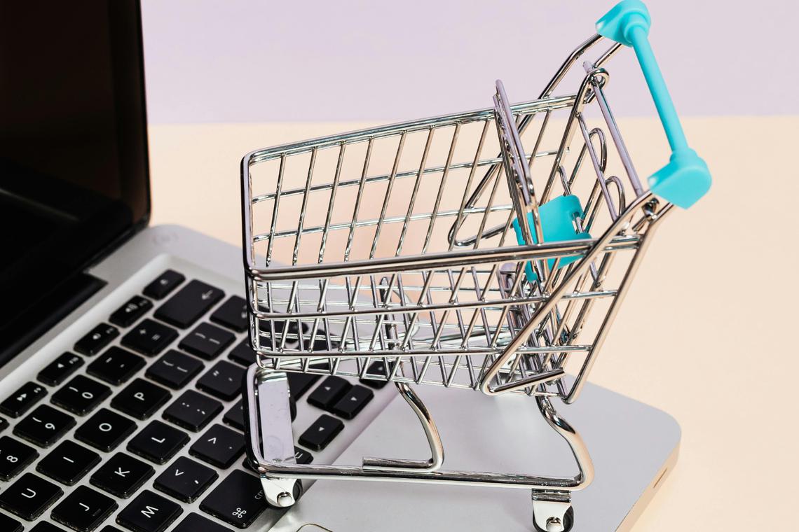 Four tips on shopping safely online