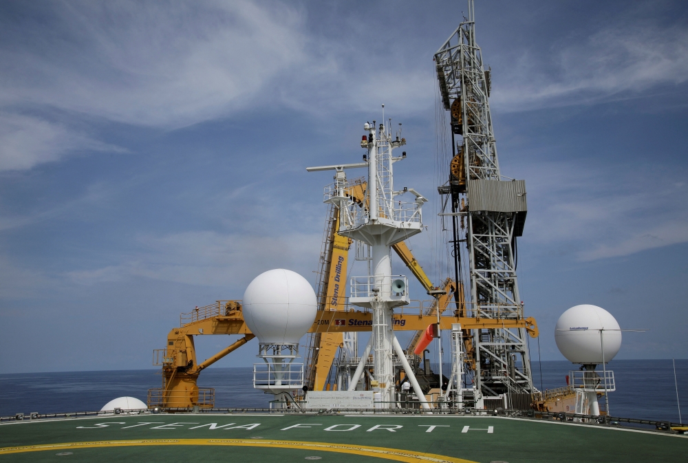 Singapore creates new agency to buy natural gas, find more sources