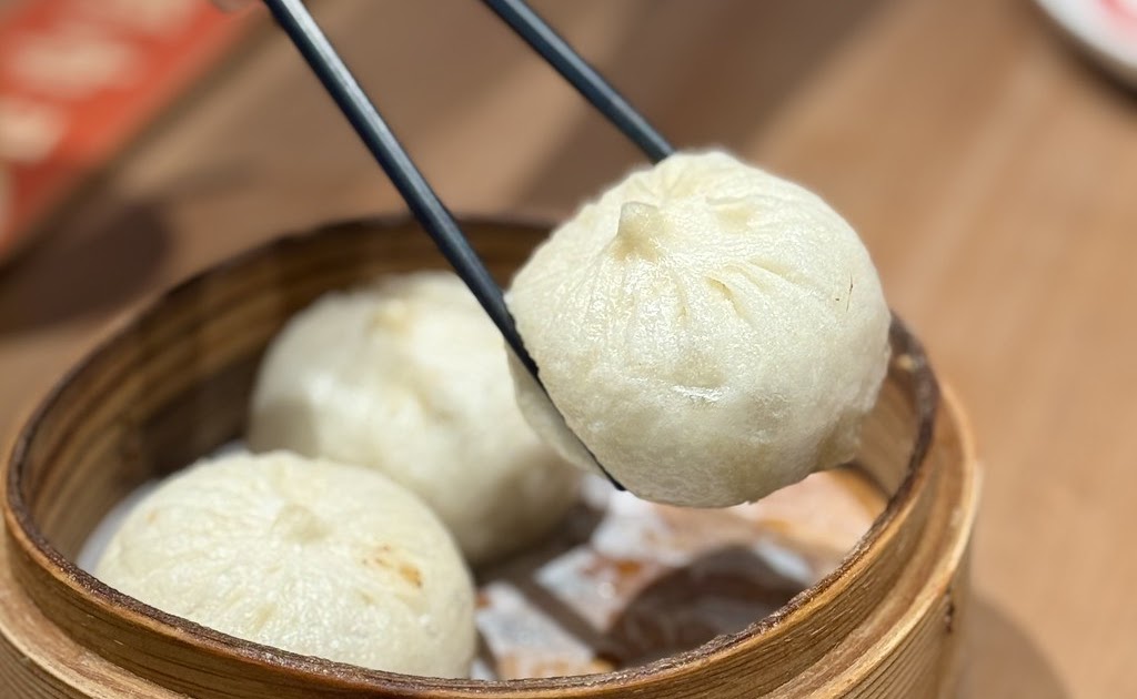 SG Food on Foot | Singapore Food Blog | Best Singapore Food | Singapore Food Reviews: WO WO DIAN (窝窝店) @ Raffles City Shopping Centre