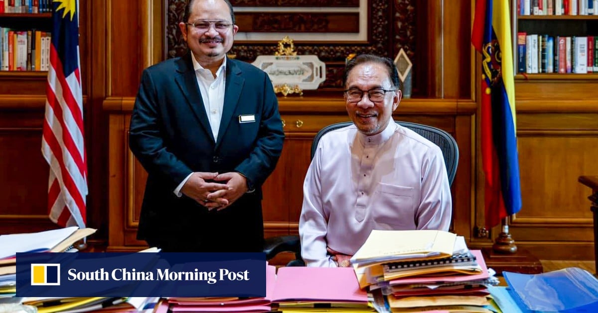 Malaysia corruption probe detains ex-aide to PM Anwar Ibrahim