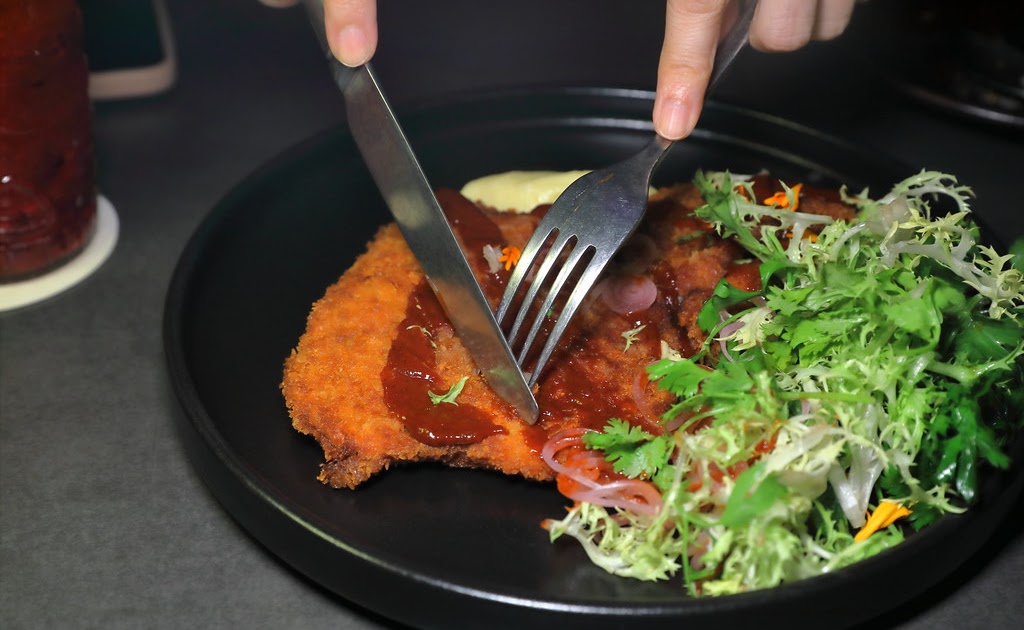 SG Food on Foot | Singapore Food Blog | Best Singapore Food | Singapore Food Reviews: Cavern Restaurant @ Rainforest Wild ASIA