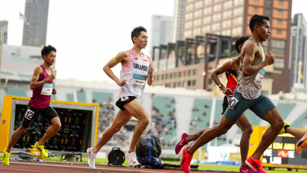 Singapore’s Soh Rui Yong finishes seventh in the SEA Games 10,000m final