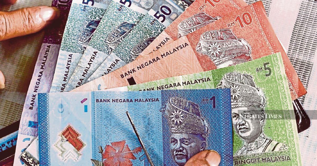 RInggit extends gains, opens at 4.11 against US dollar