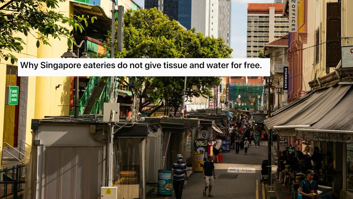 Why Do S’pore Restaurants Charge for Water & Wet Tissues? Online Discussion Divides Netizens