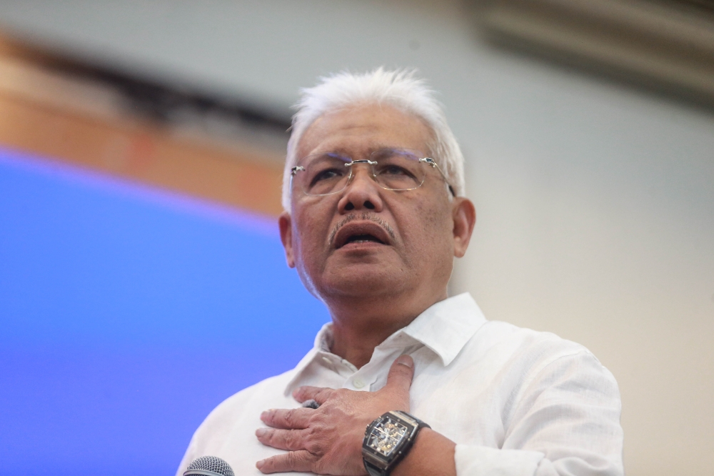 Hamzah claims 19 Bersatu MPs back him, proclaims himself ‘captain of a new struggle’ for all races