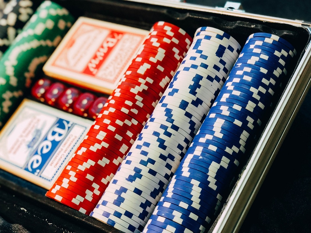China embassy in Singapore warns its citizens against gambling after MBS casino death