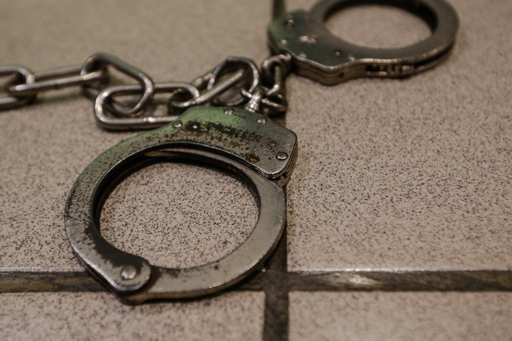 Cops nab two men suspected of stealing TM cables in Teluk Intan