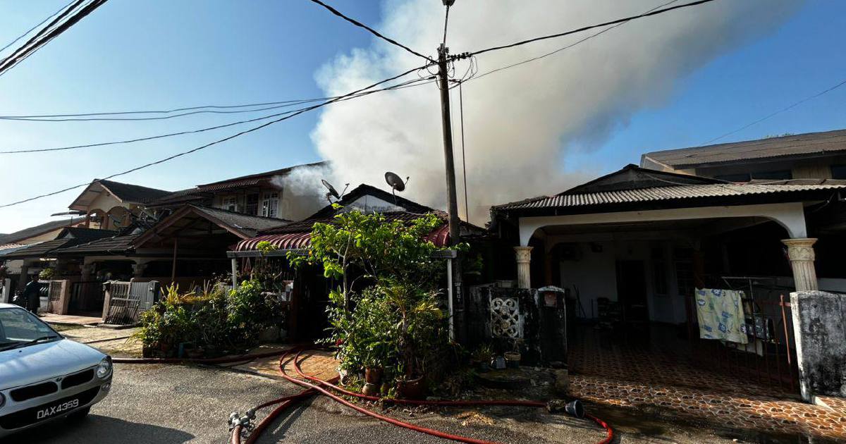Aidilfitri tragedy as fire guts three terrace houses in Kota Baru