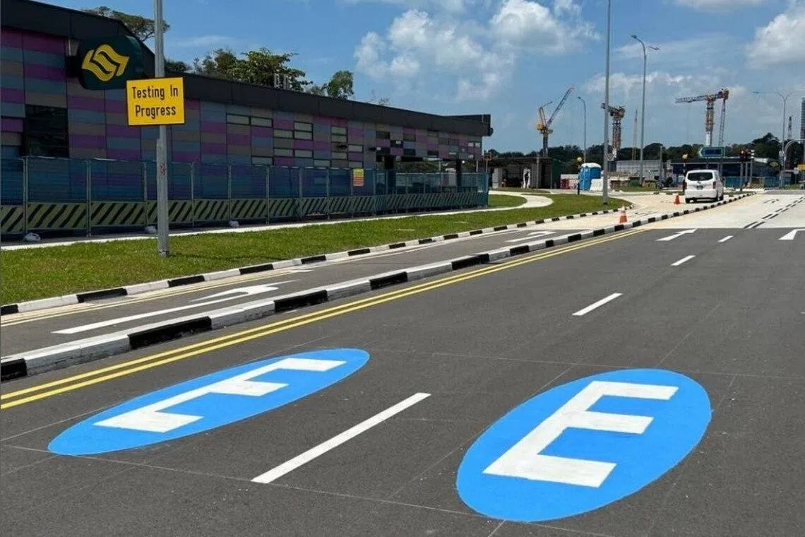 Possible road signs, markings for ERP 2 being tested by LTA in Bayshore Drive