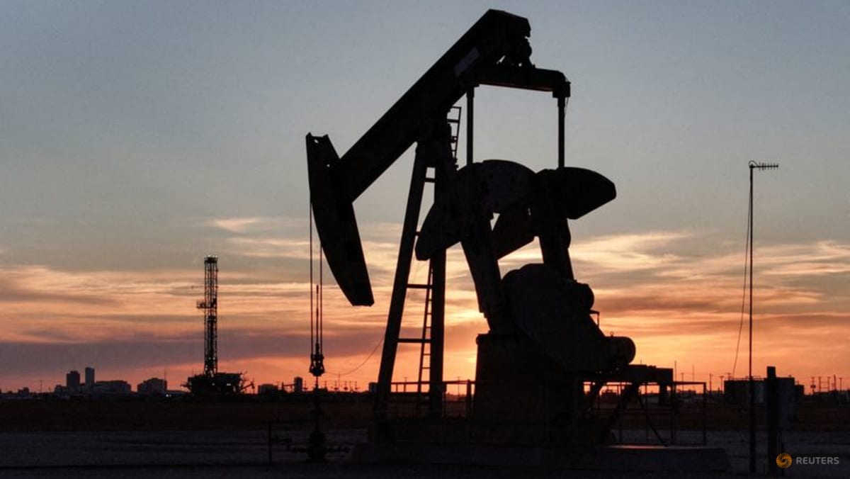 Oil prices mixed; Brent flat, US crude up as Iran keeps Hormuz shut ahead of Trump deadline