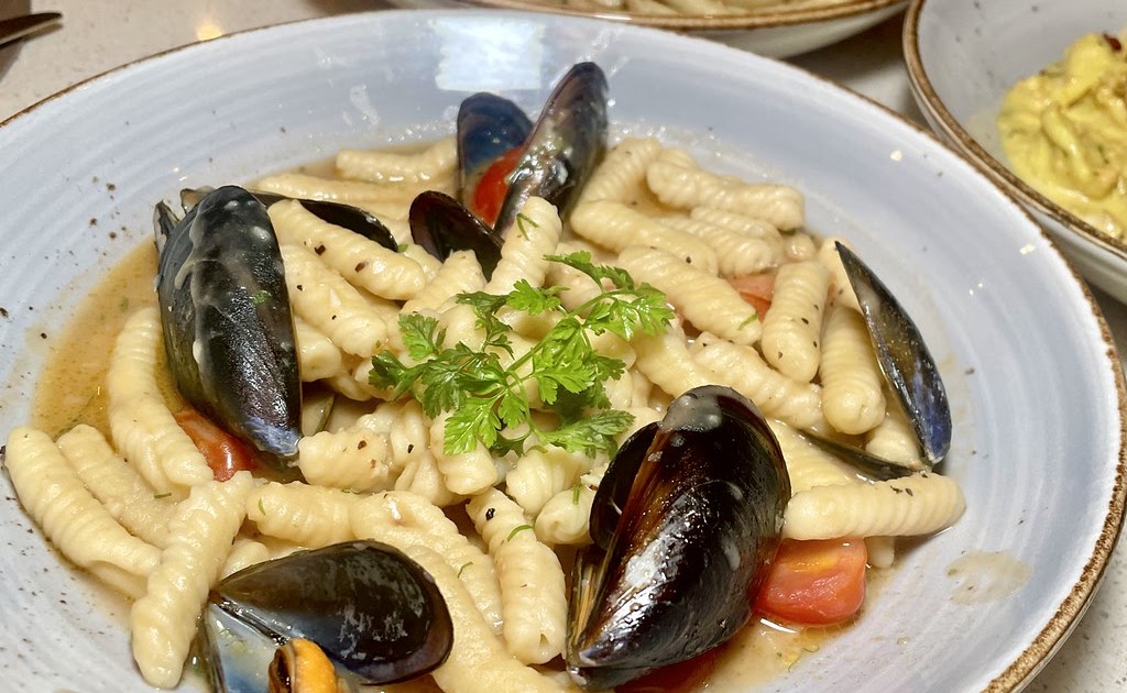 SG Food on Foot | Singapore Food Blog | Best Singapore Food | Singapore Food Reviews: Waterfall Ristorante Italiano @ Shangri-La Singapore
