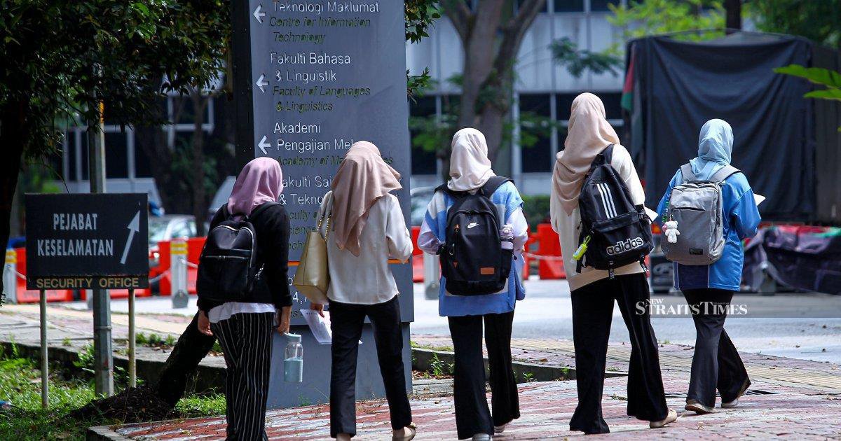 Over 169,000 SPM school leavers secure public universities places through UPUOnline