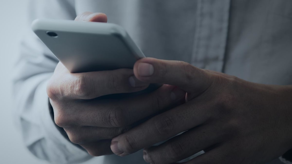 Man to be charged after allegedly making over 1,000 silent calls to police in a week
