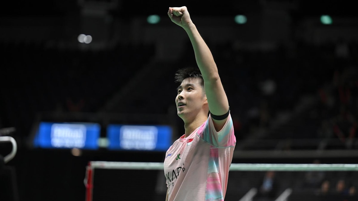 Loh Kean Yew beats Japan’s Watanabe, advances to maiden Singapore Badminton Open final