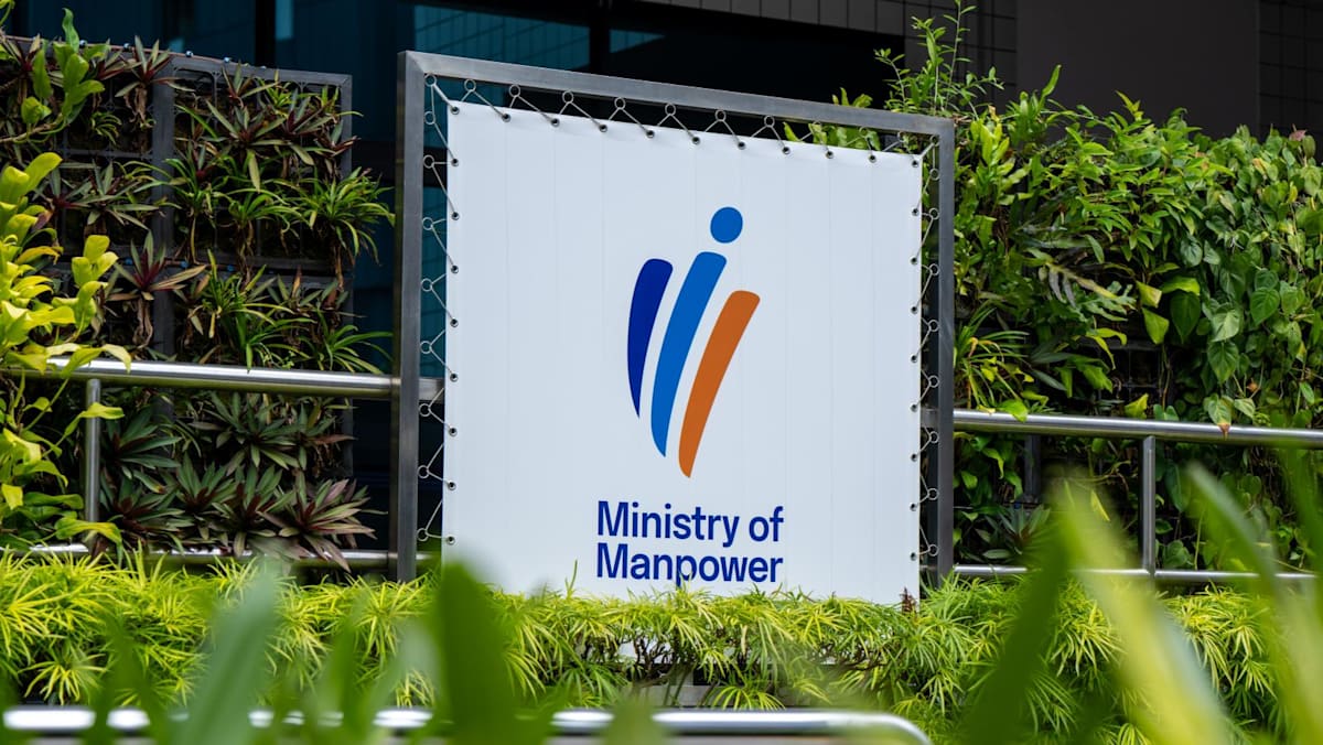 30-year-old site supervisor dies after falling bricks hit him at worksite along Jalan Usaha