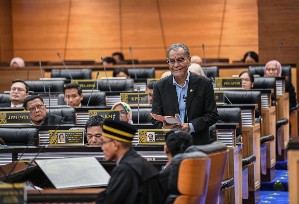 Health minister says MMC registers 854 overseas‑qualified doctors as specialists between January and May