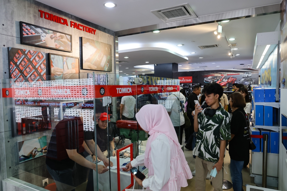 Tomica opens official Factory corner at Suria KLCC following Kuala Lumpur brand store debut