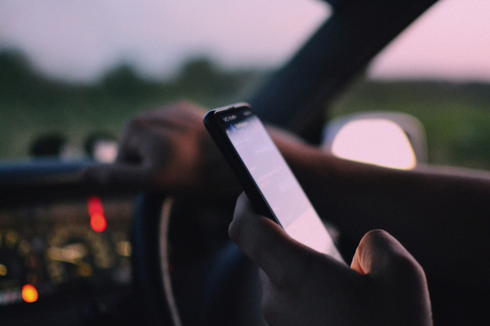 Using mobile phones while driving can slow reactions, Singapore neurologist warns