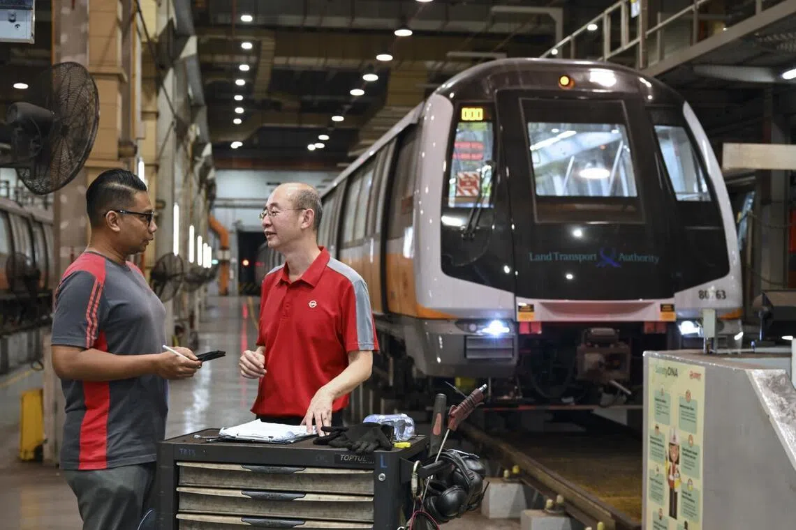 Circle Line: Closing the loop while balancing maintenance