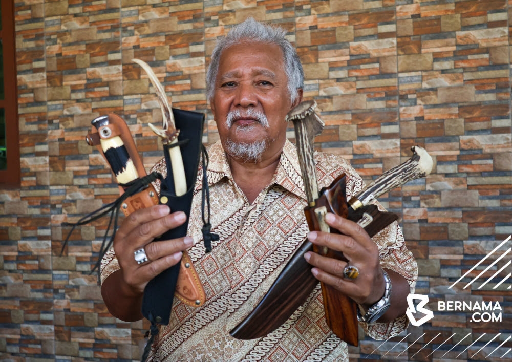 Treasured bird-hilt ‘golok’ keeps Kelantan’s blacksmithing heritage alive
