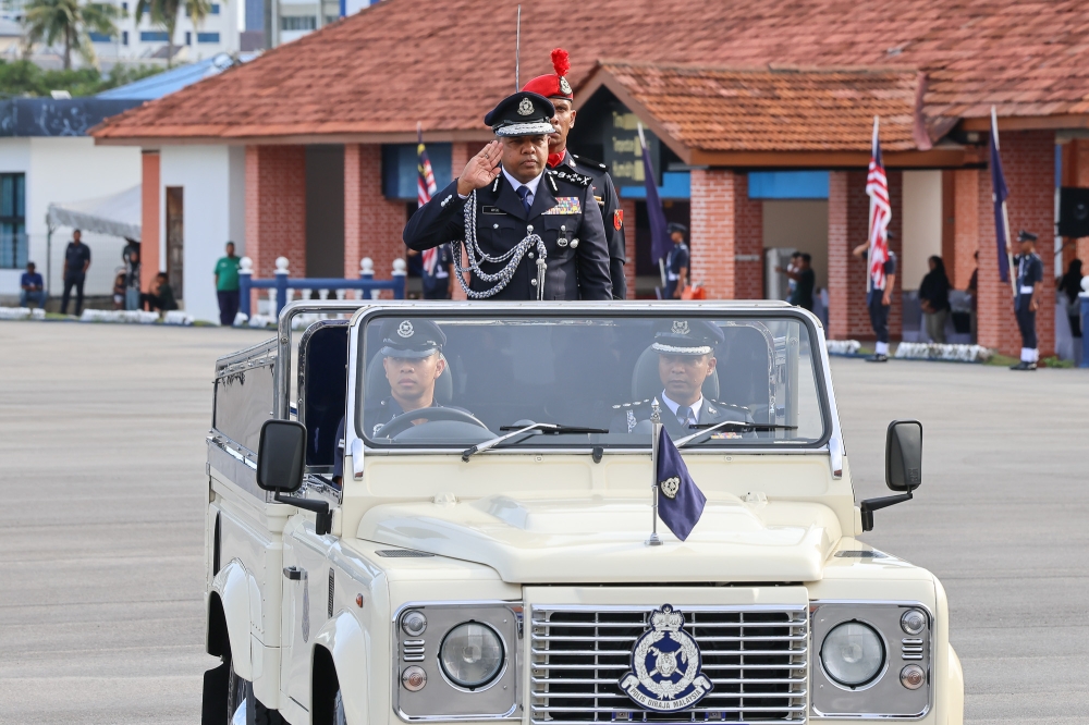 Deputy IGP Ayob Khan departs with hard‑hitting message: Integrity over corruption, courage above fear