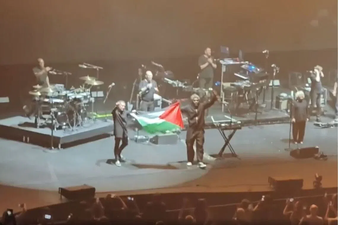 Massive Attack members banned from Singapore