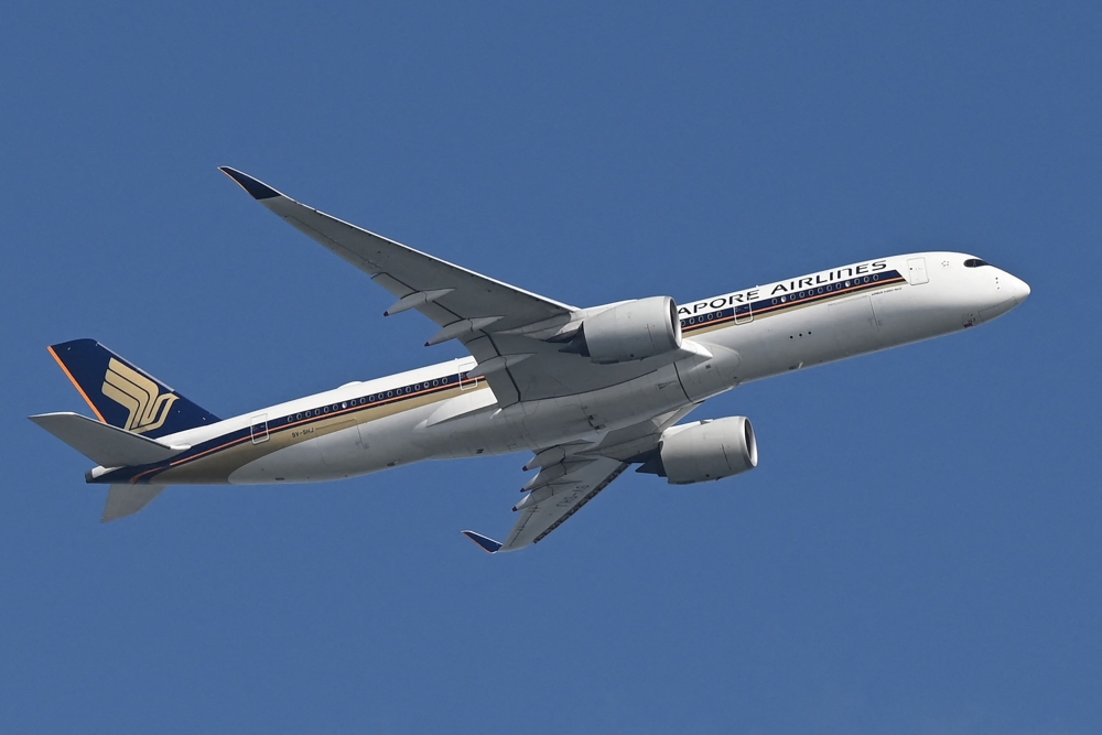 Singapore Airlines’ Air India bet racks up S5m loss after string of setbacks