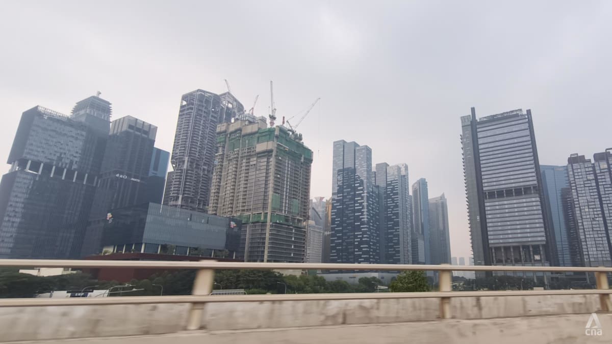 Air quality in three Singapore regions in unhealthy range