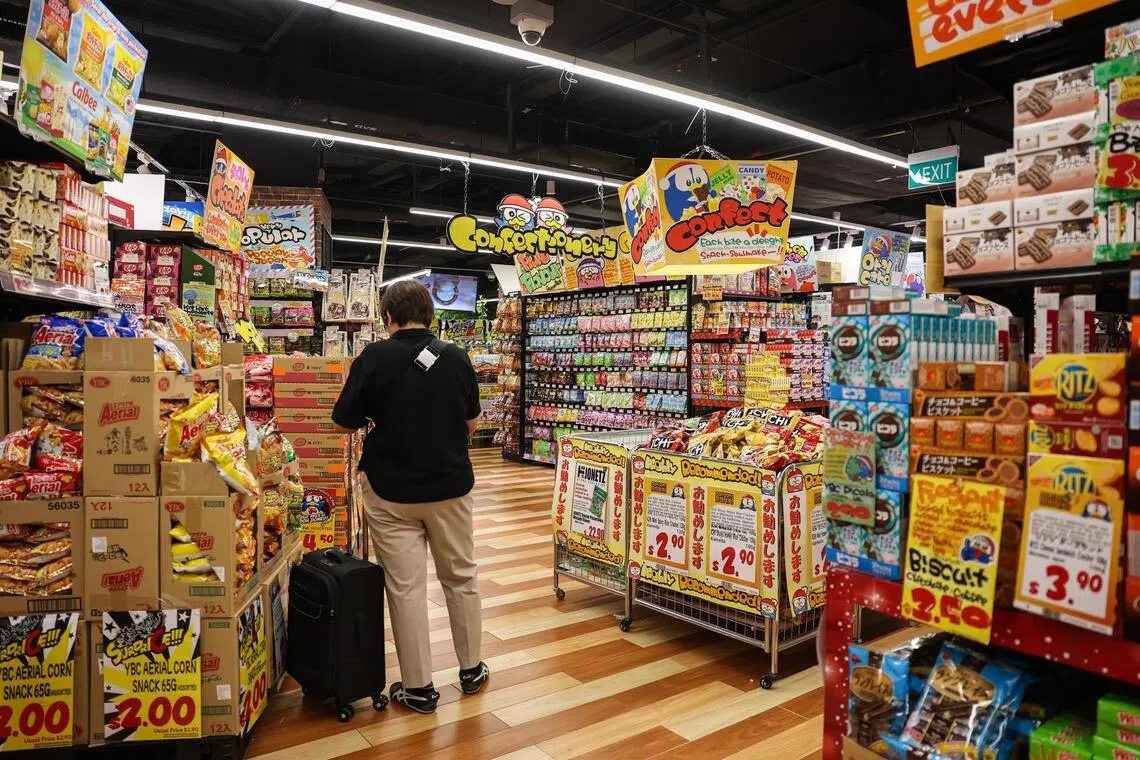 Singapore expands unit pricing pilot for groceries