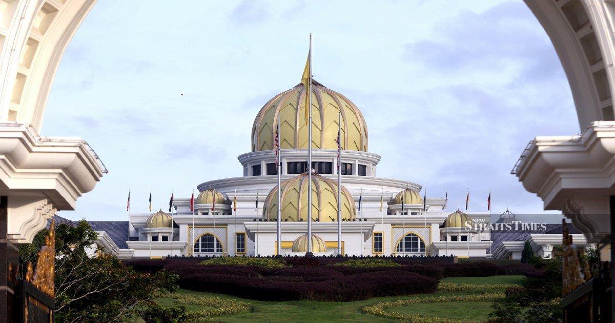 Respect Malay Rulers despite political differences, says Puteri Umno