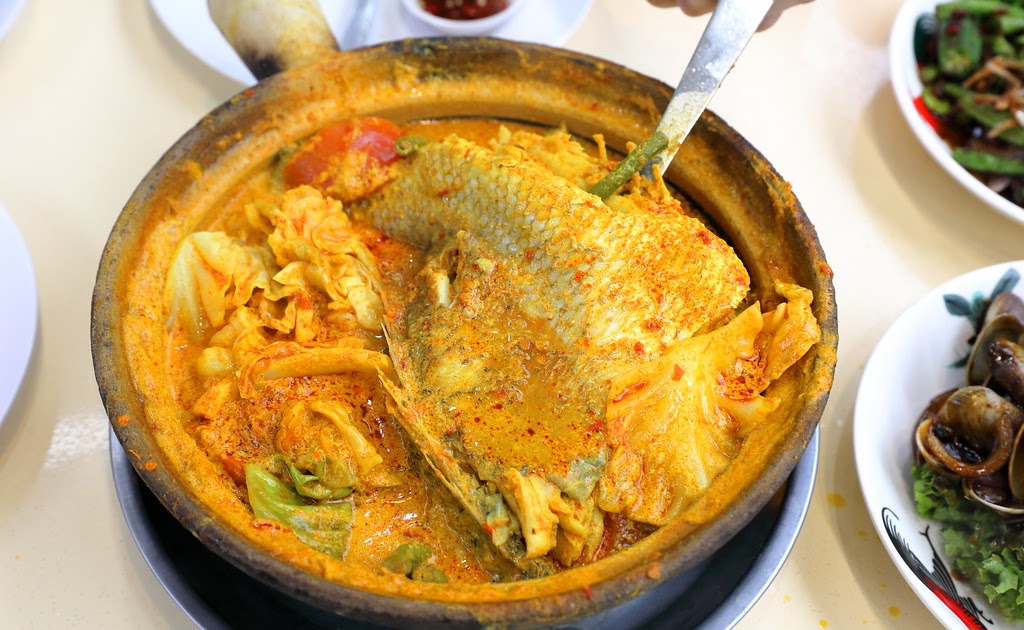 SG Food on Foot | Singapore Food Blog | Best Singapore Food | Singapore Food Reviews: JB Claypot Curry Fish Head @ Bedok North Street 3
